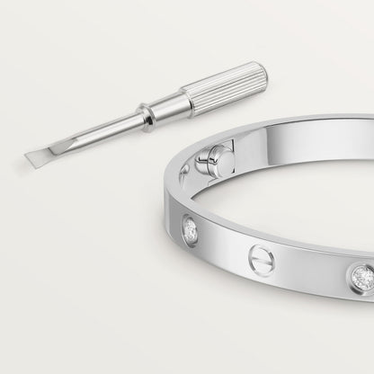BRACELET CARTIER LOVE WHITE GOLD 4 DIAMONDS